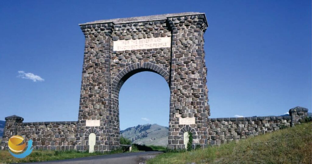 Best Entrance To Yellowstone