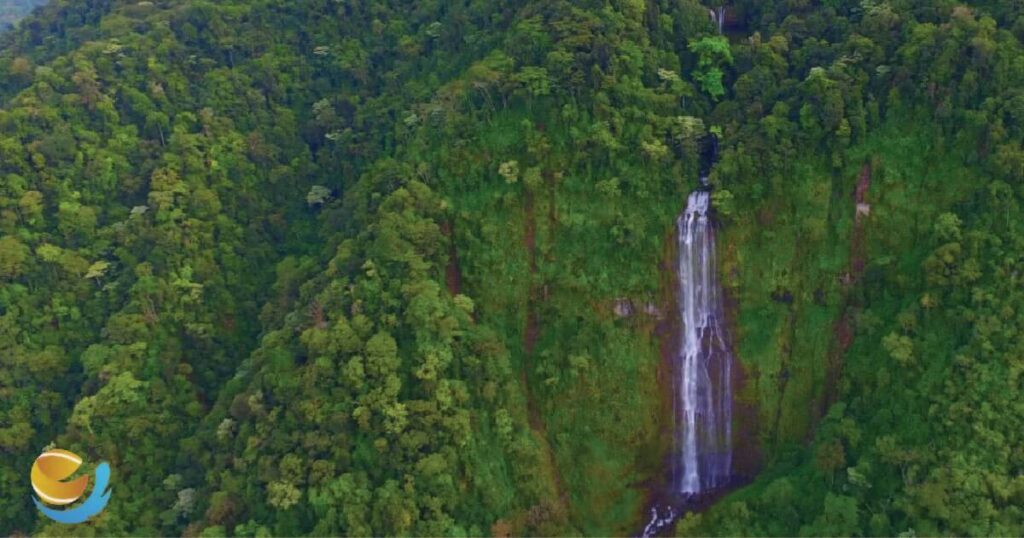 Best Waterfalls in Costa Rica