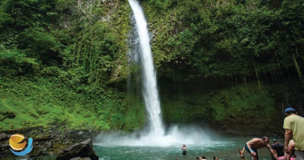 Best Waterfalls in Costa Rica